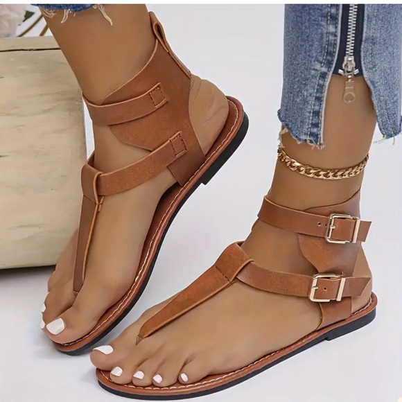 Shoes - Women's Tan Sandals NWT